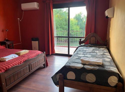 Casa completa con piscina y quincho en Ascochinga, 4 habitaciones, zona golf in Ascochinga