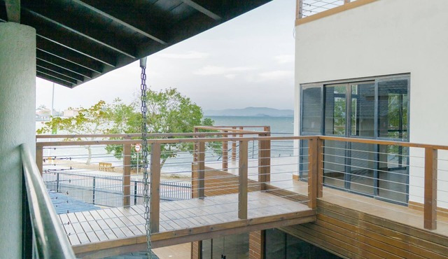 Casa de Frente pro Mar com Piscina