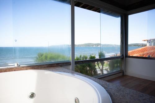 Casa de Luxo a Beira Mar em Búzios, RJ