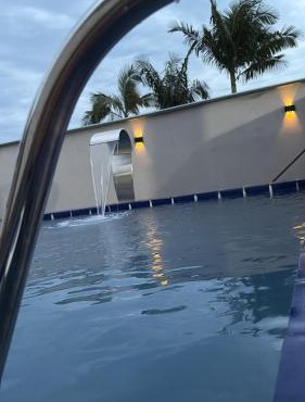 Casa do Delei - Linda casa com piscina em Orleans