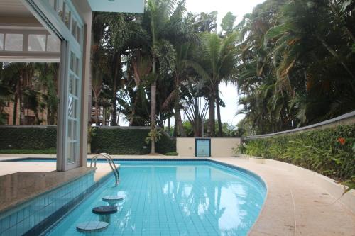 Casa em Condomínio, PÉ NA AREIA, praia Guaratuba in Bertioga