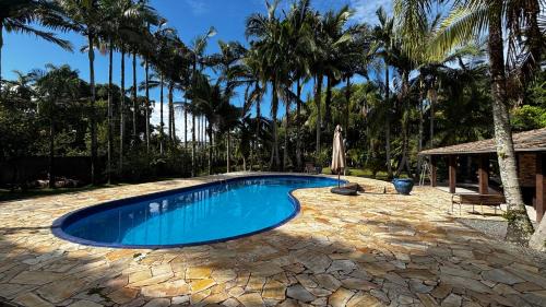 Casa Luxo Piscina com Bar, 2 Lagoas e 50m da Praia