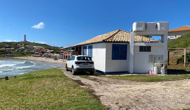 Casa no Farol com acesso exclusivo à Prainha