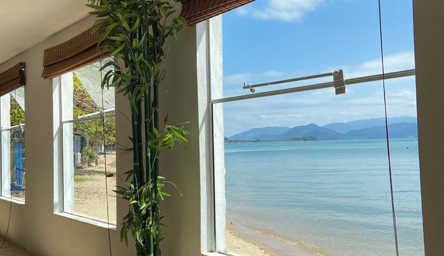 Casa Pé na Areia, Ribeirão da Ilha, 4suítes QK9397