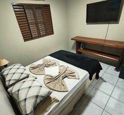 Casa privativa próximo ao centro e aeroporto. in Campo Grande