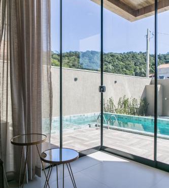 Casa Requinte, 4 suítes, piscina I