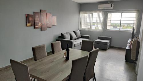 Cavas de Mendoza - 3 habitaciones - Frente al Shopping y Hotel Hilton in Guaymallen