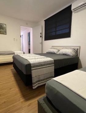 Centro de Floripa Tudo Perto Confortavel Completo 4 quartos in Florianópolis