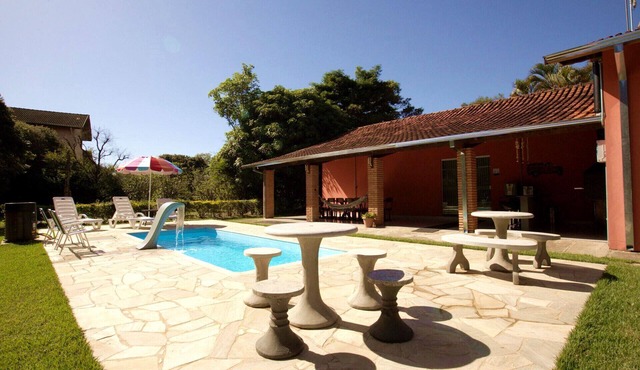 Chácara com Piscina Aquecida e Jogos | Franca in Franca