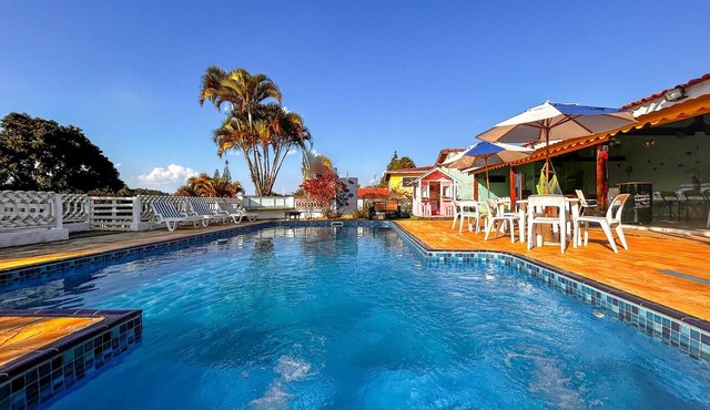 Chácara com piscina, churrasqueira, WiFi e quadra in Mairinque