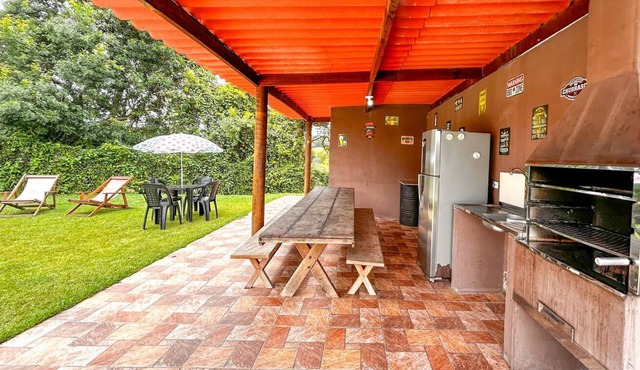 Chácara com piscina, churrasq e Wi-Fi em Ibiúna/SP