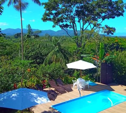 CHÁCARA EM JURERÊ-FLORIPA Piscina salão de jogos e area goumert