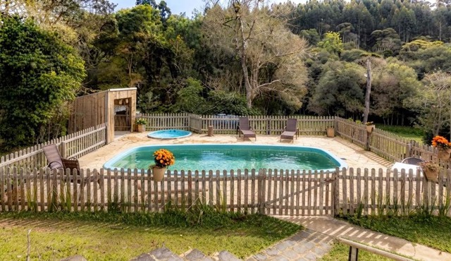 Chacara com Piscina, Lago e Trilha Jardim da Colina in Campina Grande do Sul