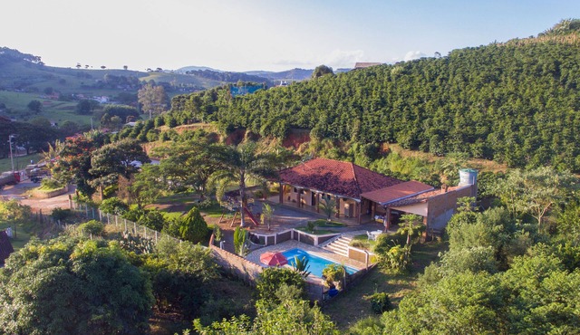 Chácara Santana: Great for your leisure and relaxation among the mountains.