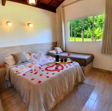 Chalé dos Sonhos Privativo com Jacuzzi Cozinha Churrasqueira e Decoração - Pousada Sitio Pauletto