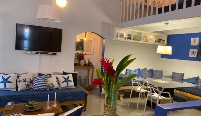 Charming and cozy house with pool and jacuzzi in Juqhehy