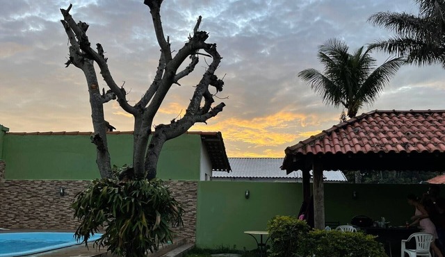 Charming beach house, right on the sand! in Unamar
