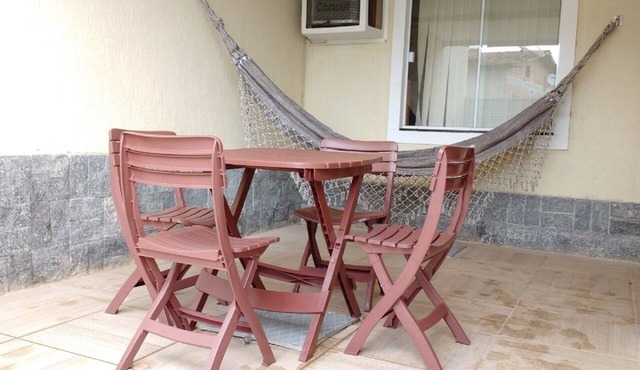 Charming Ground Floor Studio Apartment in Private Condominium Club