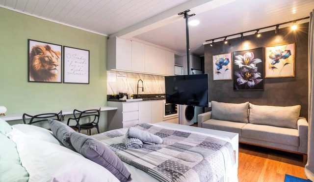 Charming Studio | Pool + BBQ | Pet Friendly | 40 min from Porto Alegre