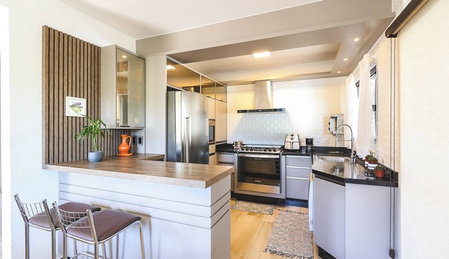 Close to the beach, fully equipped, good quality Wi-Fi, ideal for families and work.