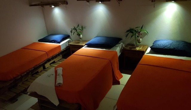 Club Mediterráneo Casa para 10 pessoas no Ribeirão da Ilha Pé na areia com rampa para lancha