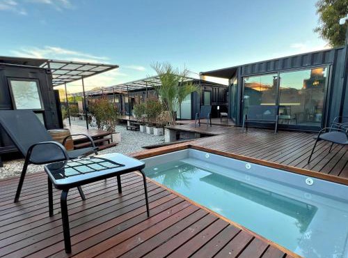 Contenedor boutique a estrenar cerca del mar