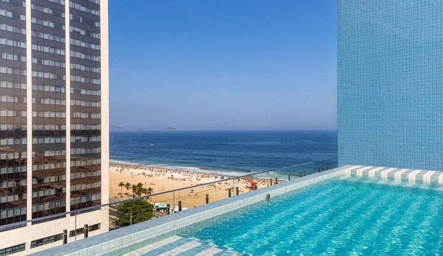 Cosy a few steps from Copacabana Beach | Q13 e 16 in Rio de Janeiro