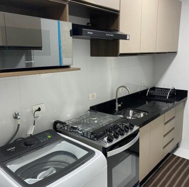 Curitiba Apto 2 dorm com garagem 102 Portão