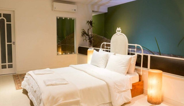 Deluxe double suite with walk-in closet in RJ