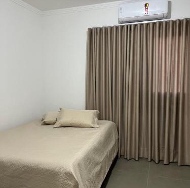 Ed Catarina c ar condicionado e garagem, a melhor para longa temporada