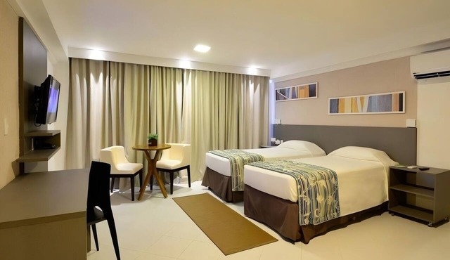 Enjoy Beachfront Bliss at Family Suite Near Tambau Beach - Free Breakfast! in Paraíba