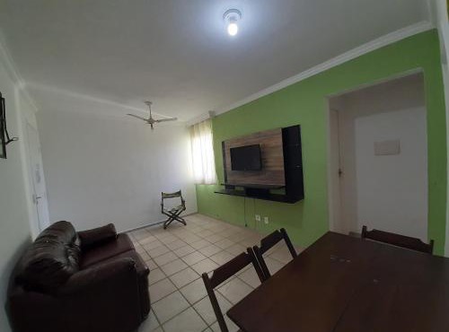 Espaço e Lazer, Apê de 2 dormitórios pertinho da praia - LA10 in Bertioga