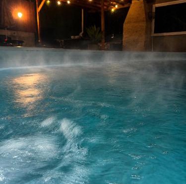 Espaço Privativo com Piscina Aquecida e Ambiente Exclusivo