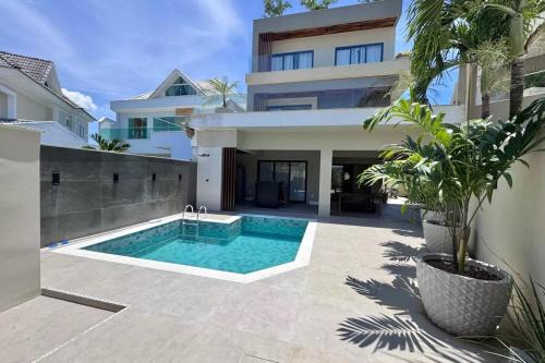 Excelente Casa com Conforto no Condomínio no Recreio in Rio de Janeiro