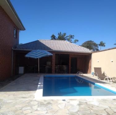 Excelente sobrado em praia de leste in Pontal do Paraná