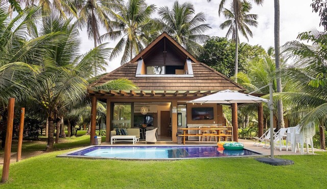 Exclusive Oceanfront Bungalow with Included Service Eco Resort Carneiros in Praia dos Carneiros