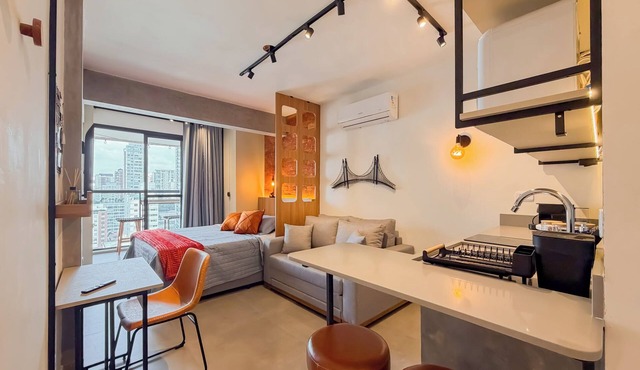 Fully furnished apartment overlooking Nubank Park (formerly Allianz) and with a garage. in São Paulo