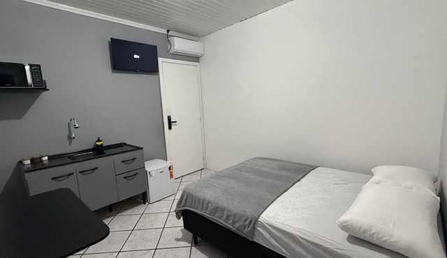 Fully furnished apartment in an excellent location.