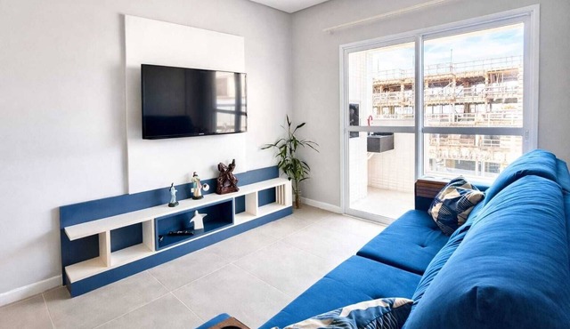 Fully furnished apartment in the center of Ingleses. Do everything on foot. 300m from the beach.