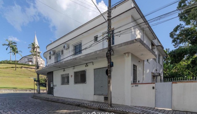 Functional and Well-Located Studios in Blumenau - OLA