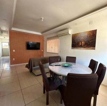 Ground floor apartment with air conditioning and barbecue area near the beaches