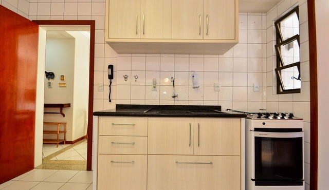 Home Office in a Strategic Location N1485 in Florianópolis
