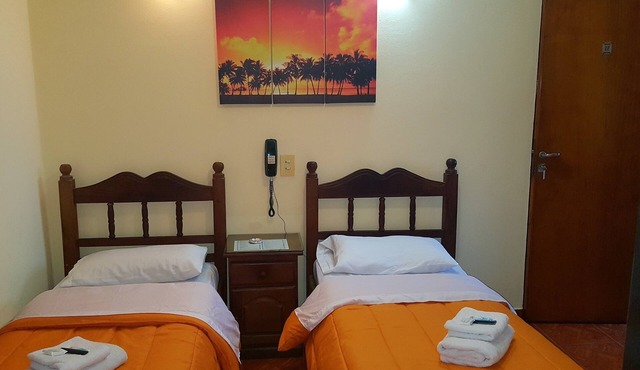Hotel Paris in General San Martin