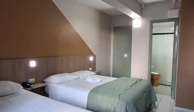 Hotel Romanville