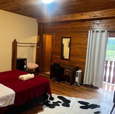 Hotel Rota do Corvo Branco