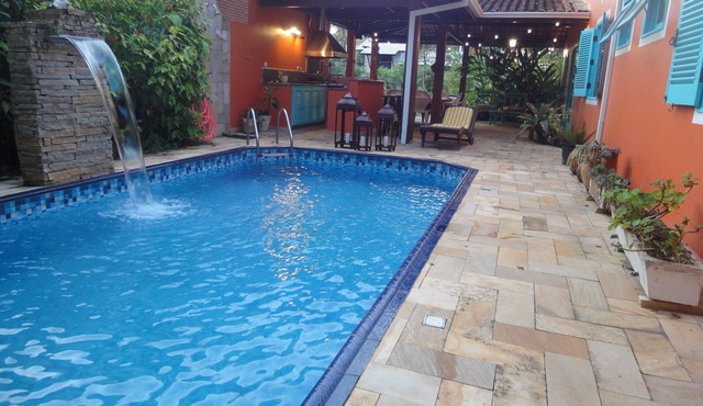 House in a Gated Community - 6 Suites with Air Conditioning, Private Pool, BBQ, WiFi