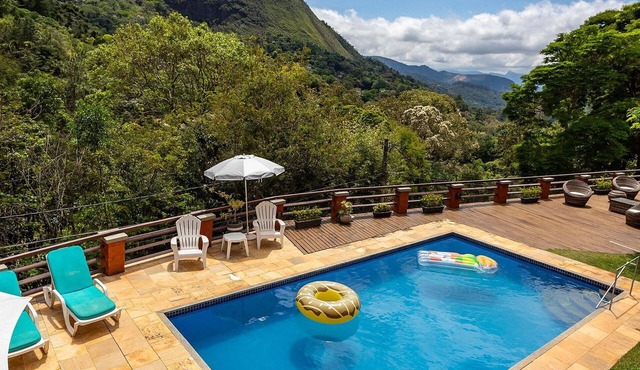 House in Araras: Pool, Sauna, and Included Services!