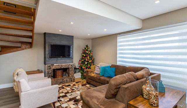 House in the Condominium Plane Tree Dwelling