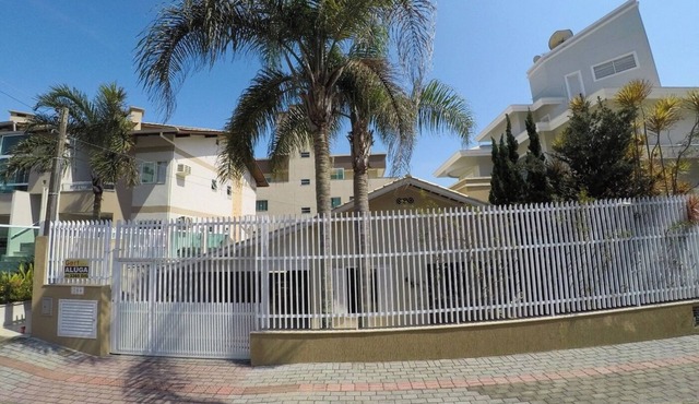 HOUSE JUST 100 METERS TO THE BEACH - 4 BEDROOMS