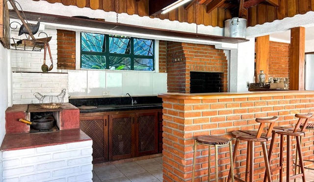 Incrível casa com lazer completo e WiFi -Ibiúna/SP